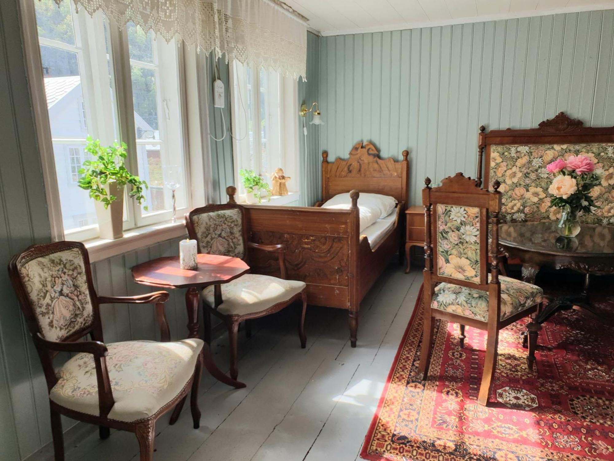 Villa Kvammehuset Pa Gamle Lærdalsøyri Exterior foto